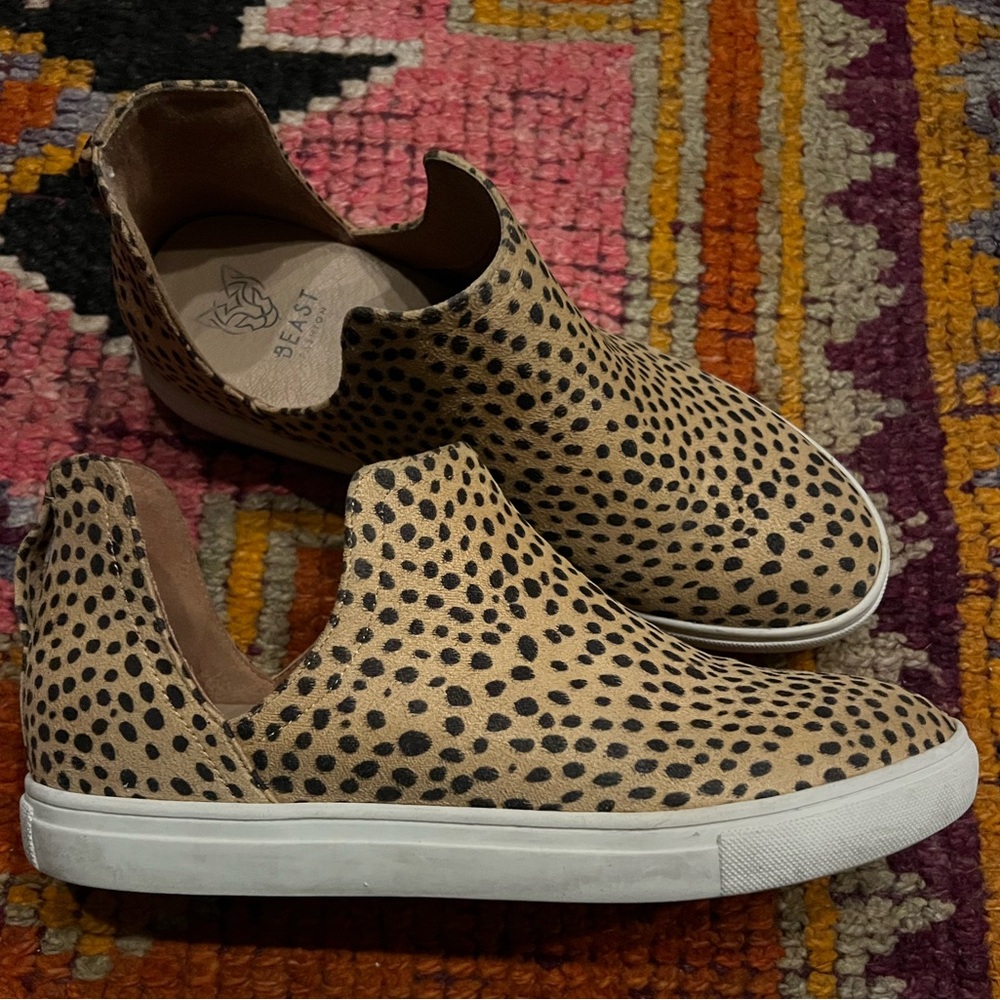 BEAST FASHION Cutout Leopard Print Sneaker